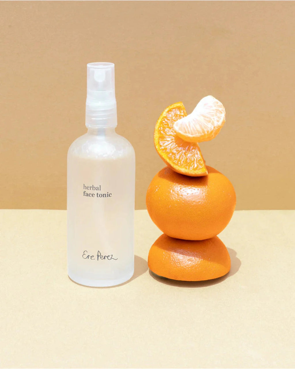 A hydrating botanical spritz.  Not only is this tonic a daily beauty routine essential, but it works to revive your skin throughout the day and can be applied under or over makeup for a dewy hit of refreshment. This herbal blend is full of natural skincare superstars including green tea leaf extract